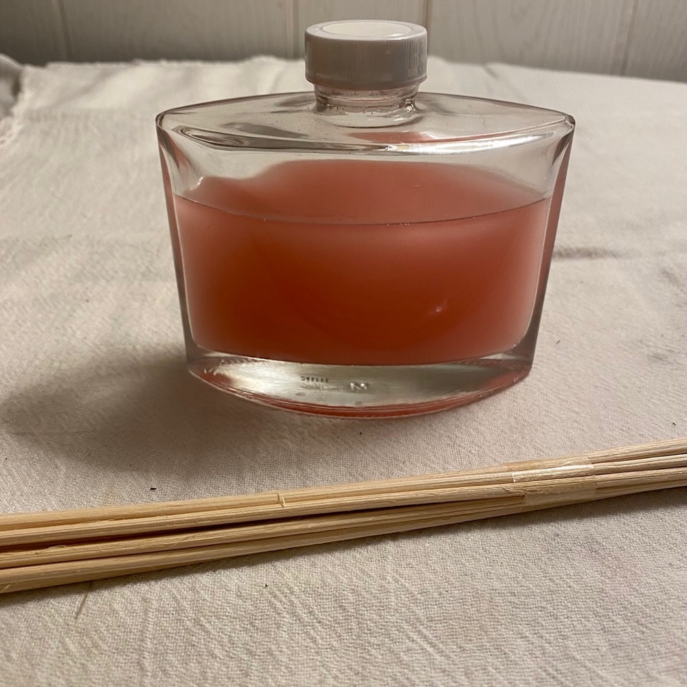 NIB Partylite Tri-glow Reed Defuser